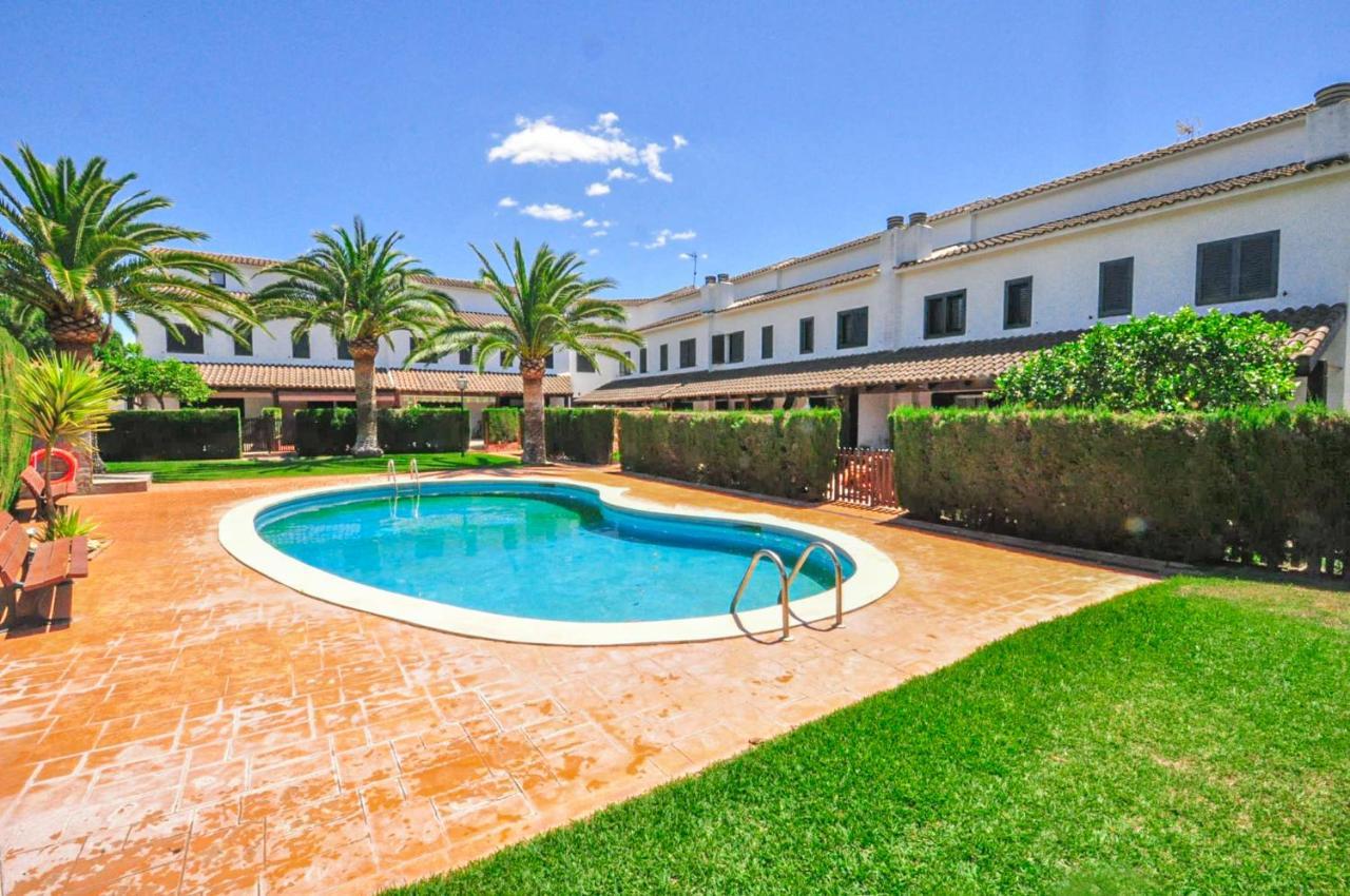 Calderon De La Barca - Only Families Villa Cambrils Exteriör bild