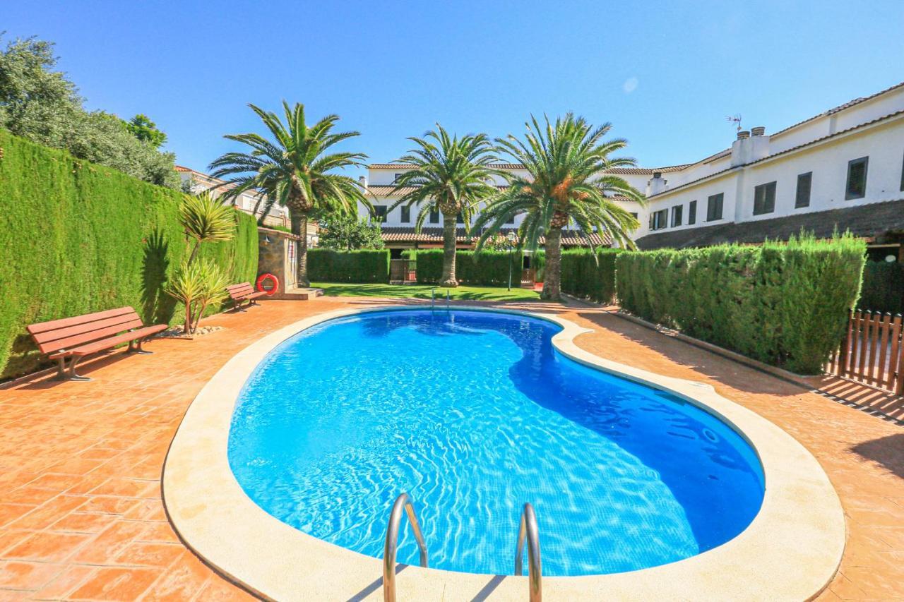 Calderon De La Barca - Only Families Villa Cambrils Exteriör bild
