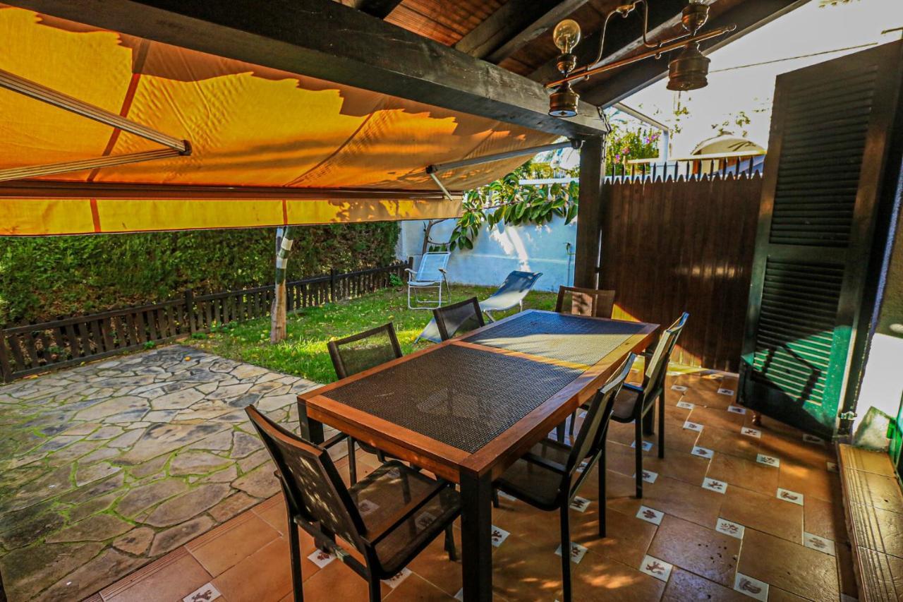Calderon De La Barca - Only Families Villa Cambrils Exteriör bild